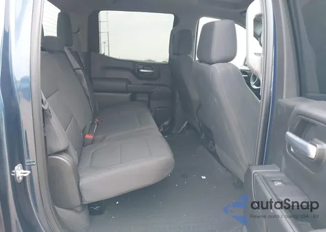 2021 Chevrolet Silverado 1500 2Wd Short Bed Custom z USA, uszkodzony, nr VIN 1GCPWBEH1MZ125579